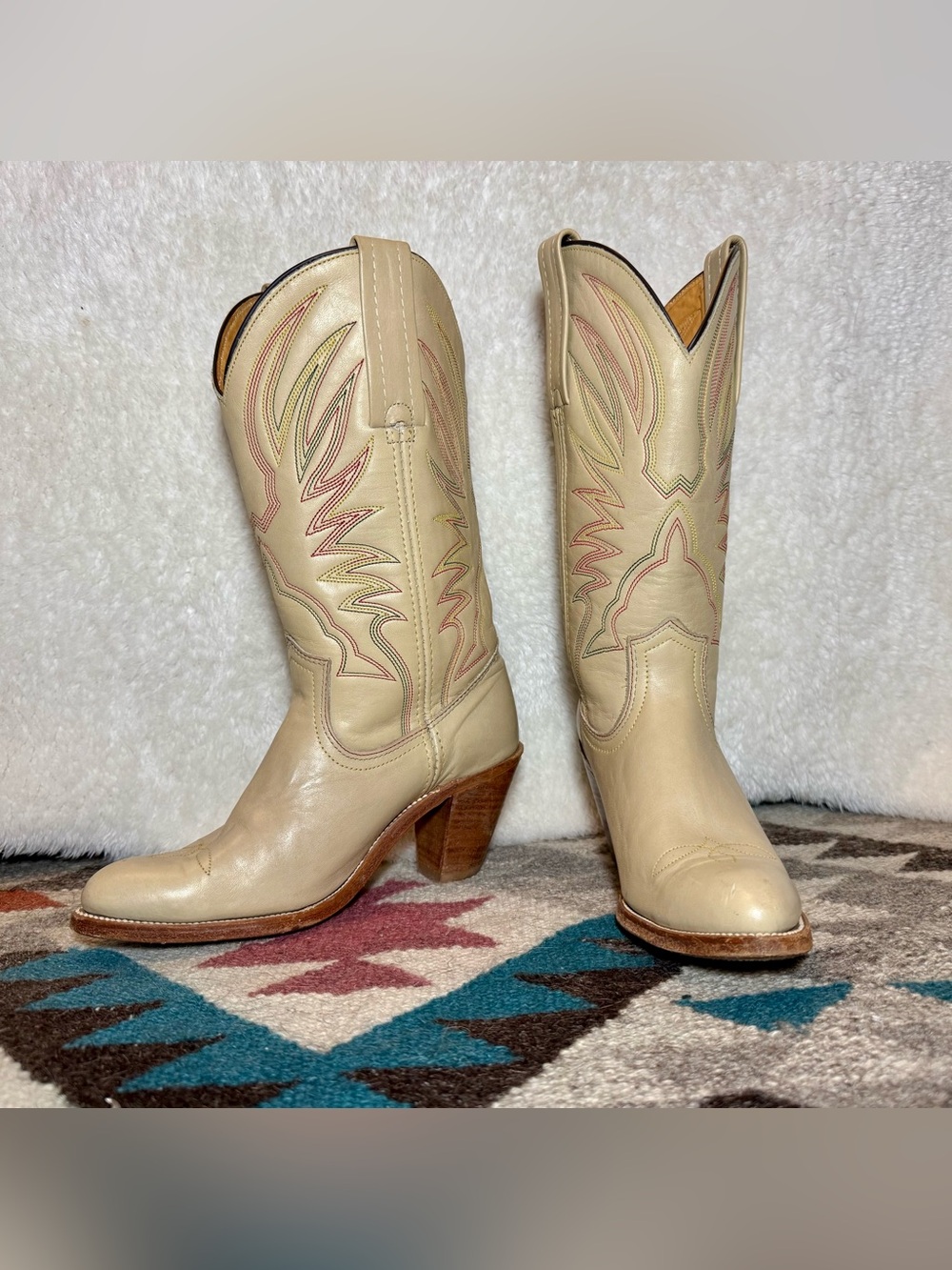 70s 80s Vintage Frye Cream Leather Cowgirl Boots w/Multicolor Stitching - Picture 2 of 12